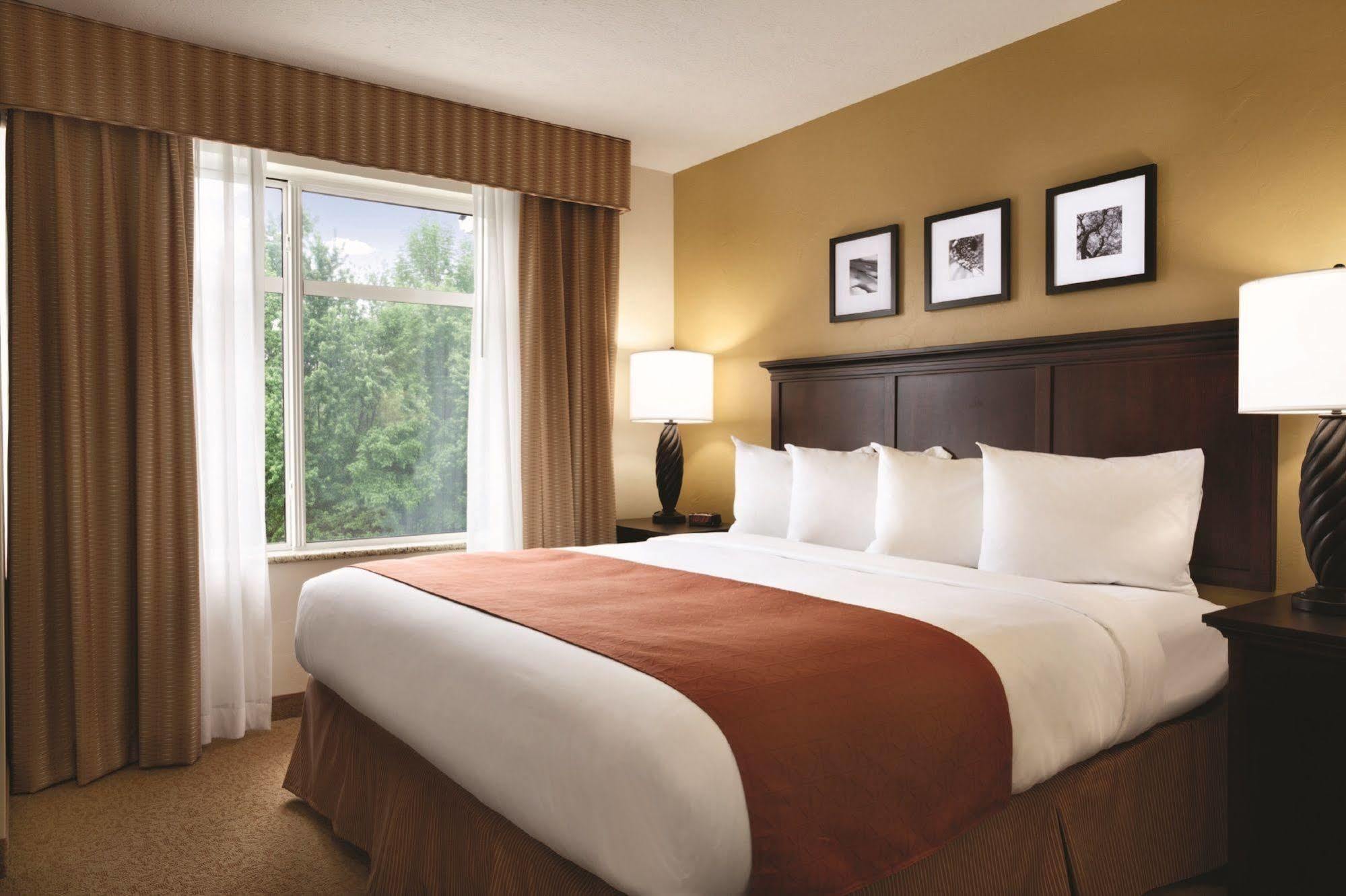 Country & By Radisson, Norman, Ok Hotel Norman
